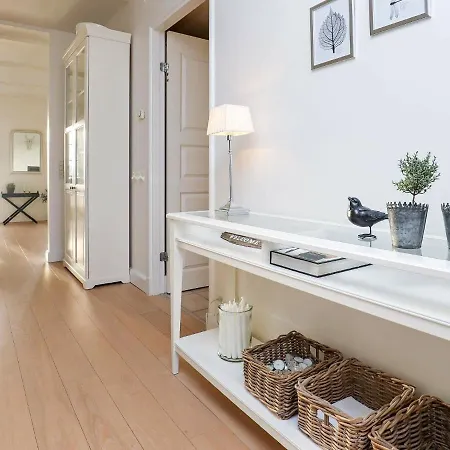 Two-bedroom Holiday In 3 *